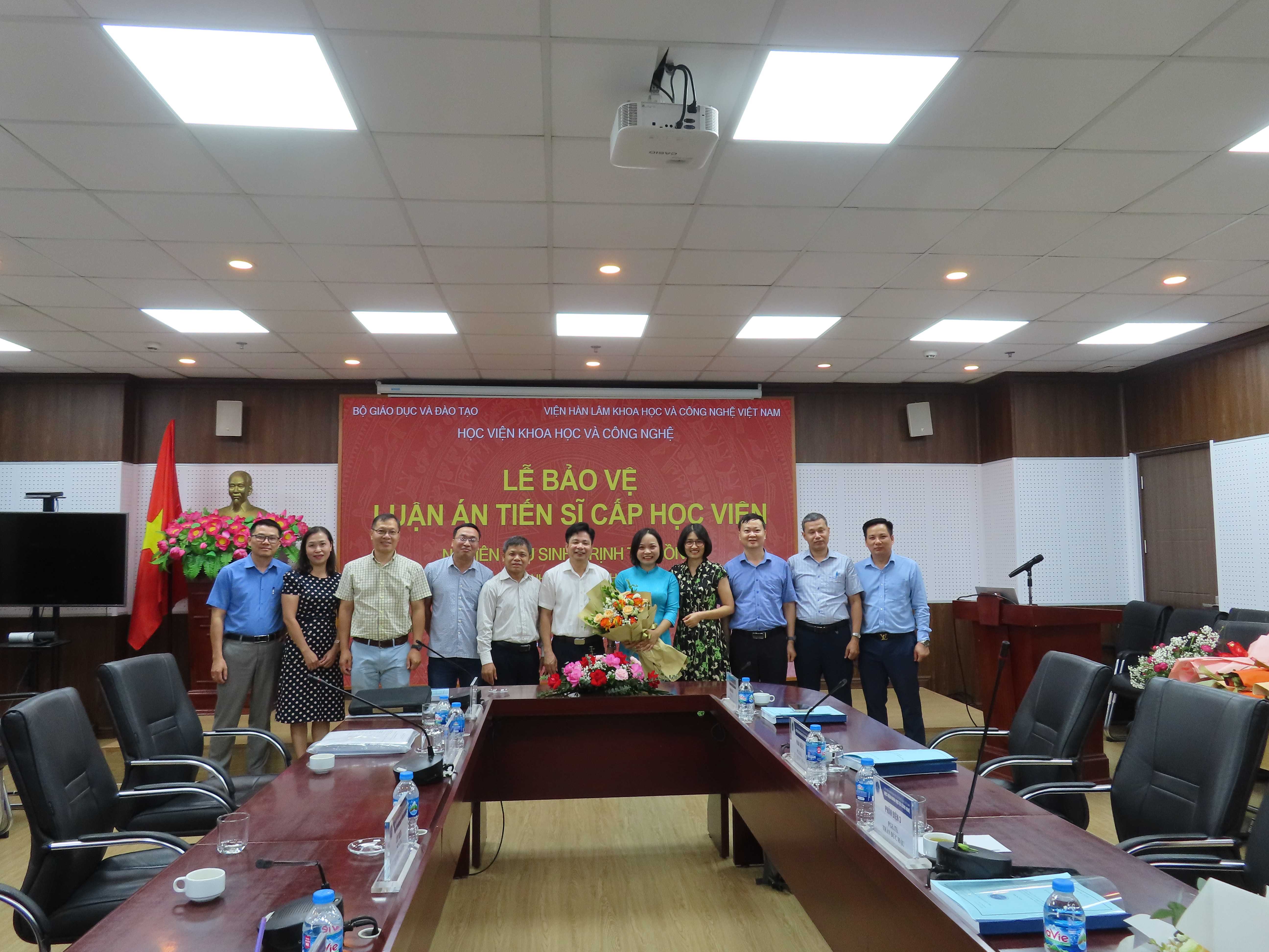 Bảo vệ thành công luận án tiến sĩ ngành  sinh học, chuyên ngành động vật học